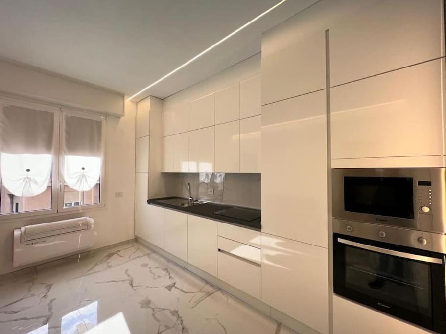 Suite Aurora Luxury In The Center Of サンレモ エクステリア 写真